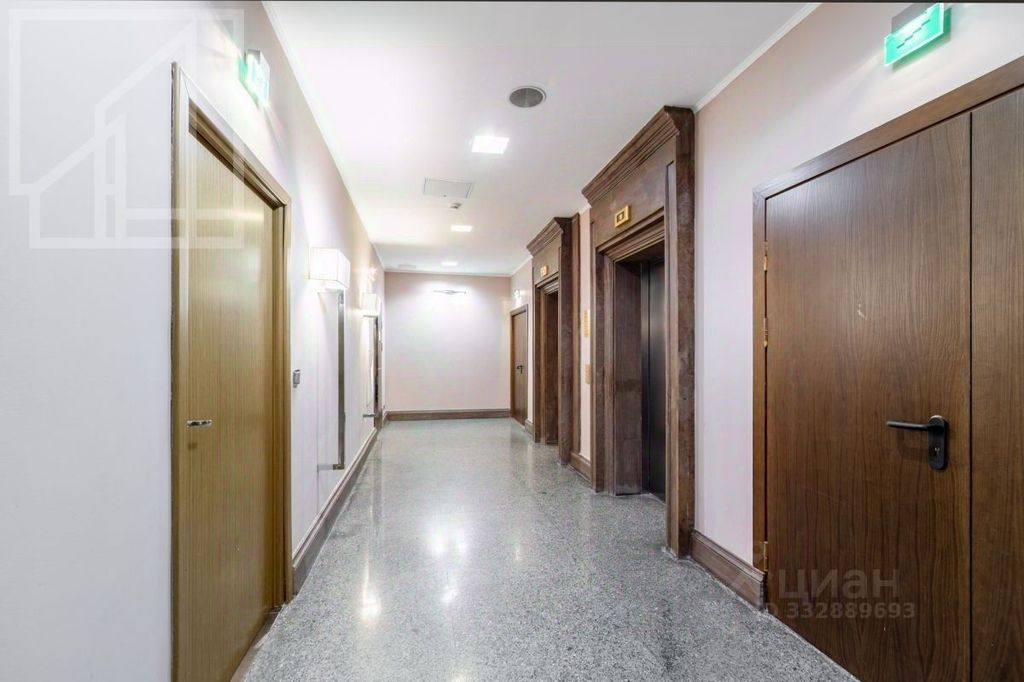m. Novokuznetskaya: Apartment, 4-rooms