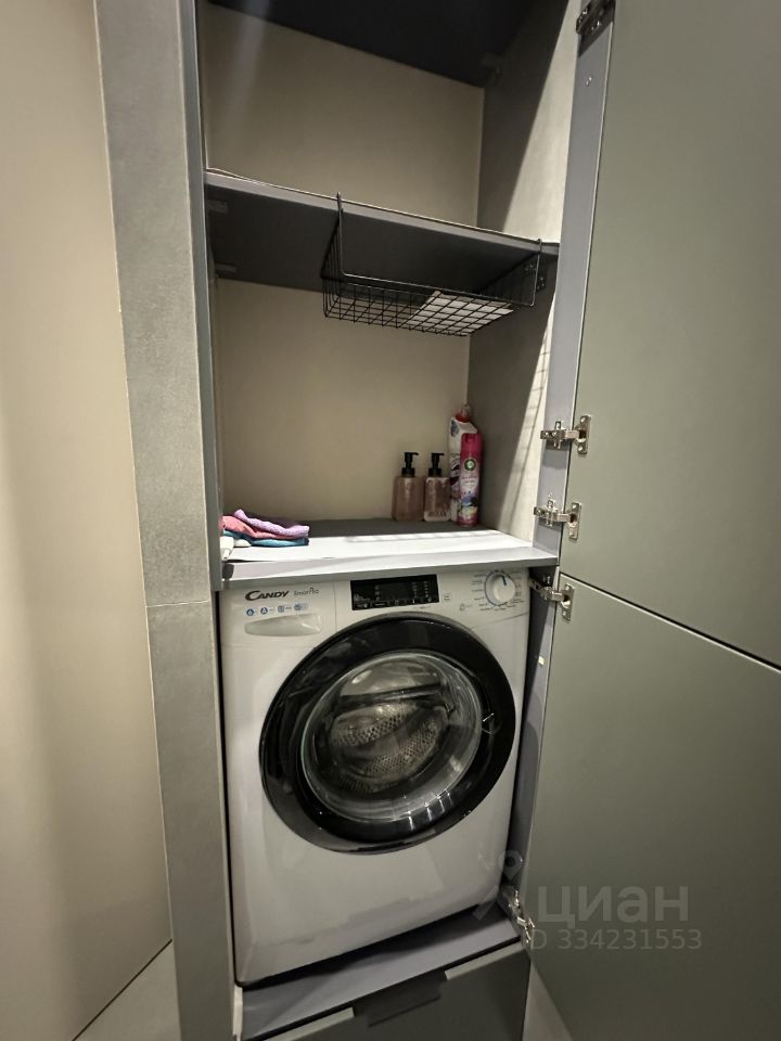 m. Ploschad trekh vokzalov: Apartment, 2-rooms