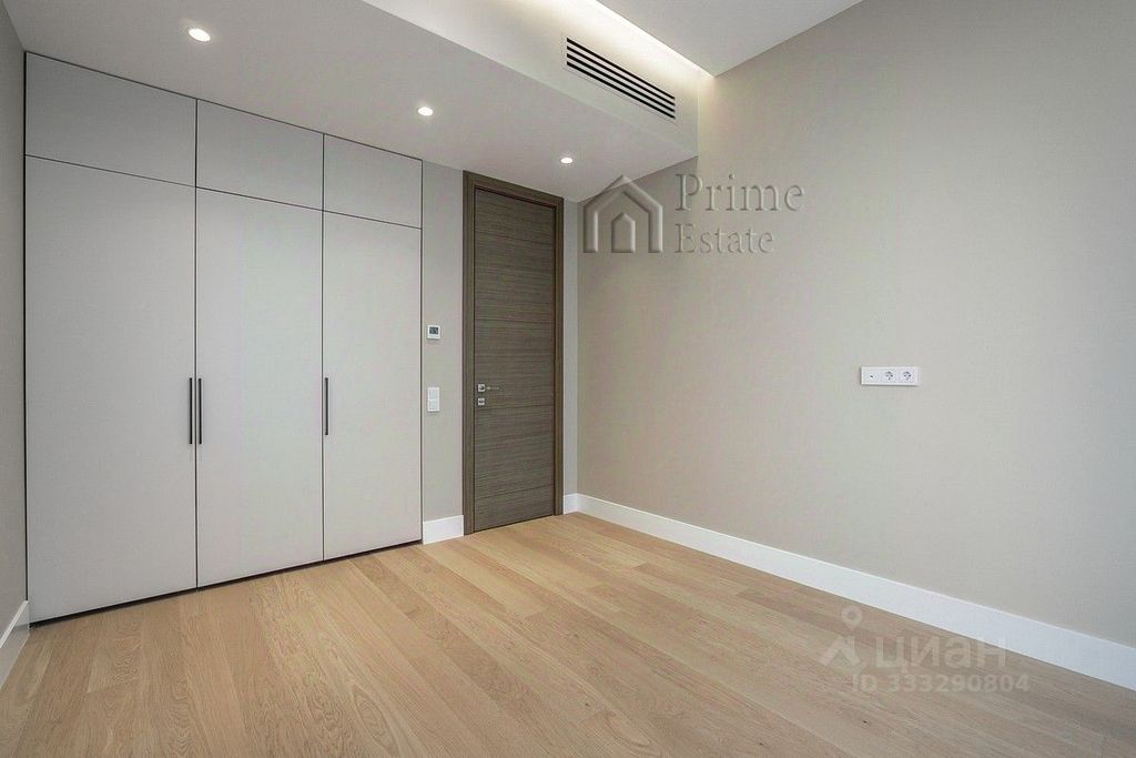 m. TsSKA: Apartment, 4-rooms