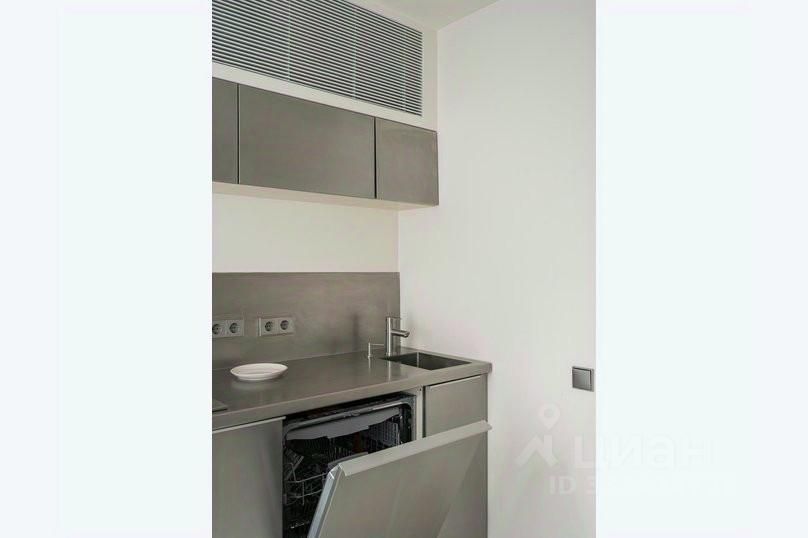 m. Ploschad trekh vokzalov: Apartment, 1-rooms