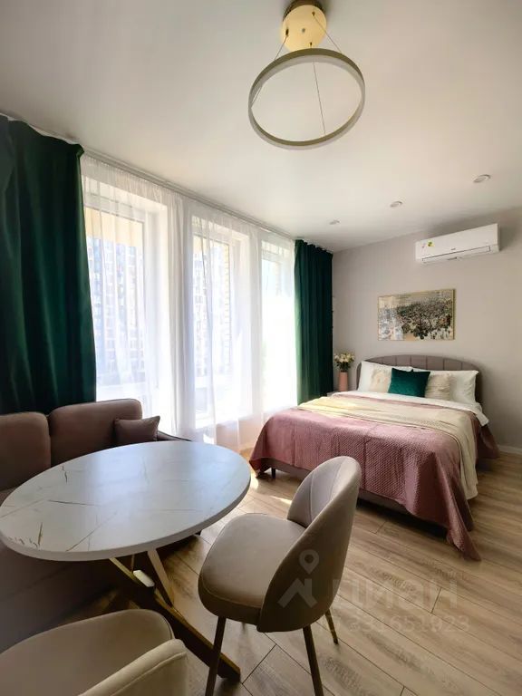 m. Vodniki: Apartment, studio