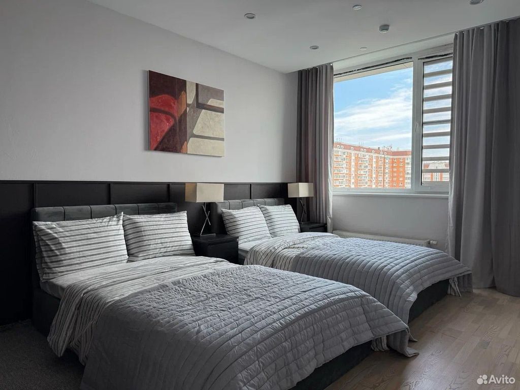 m. Rimskaya: Apartment, 3-rooms