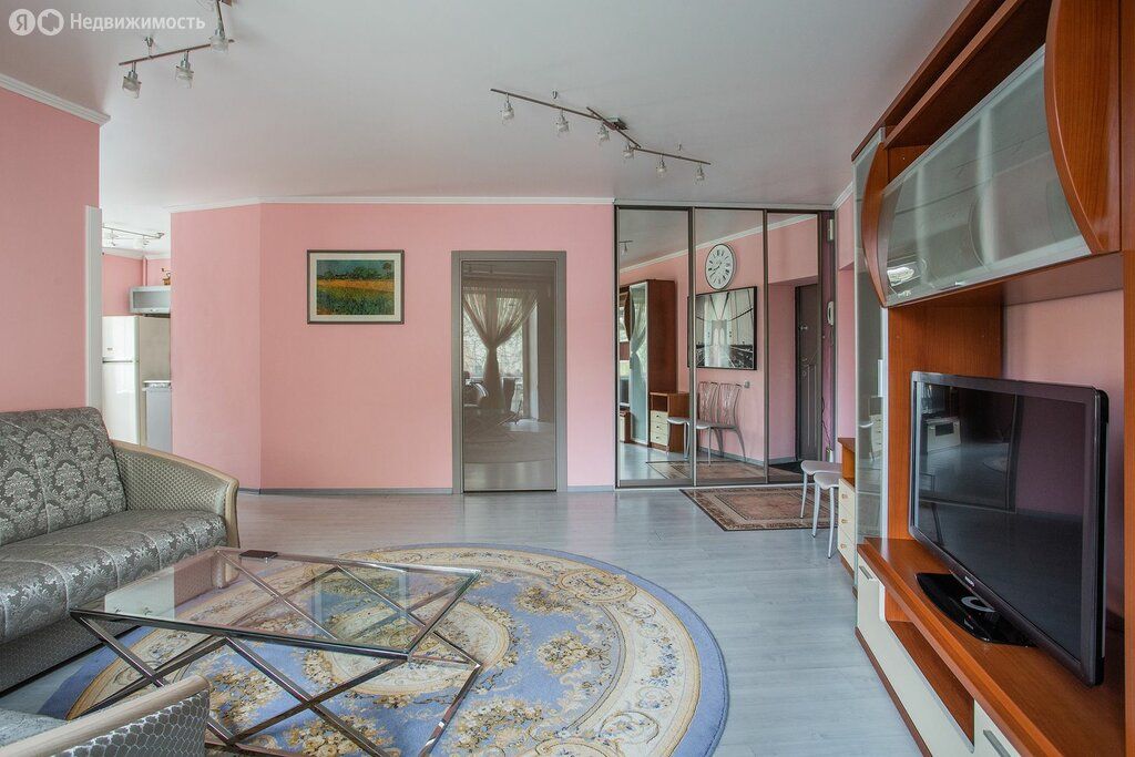m. Tverskaya: Apartment, 2-rooms