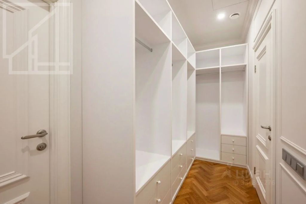 m. Novoslobodskaya: Apartment, 5-rooms