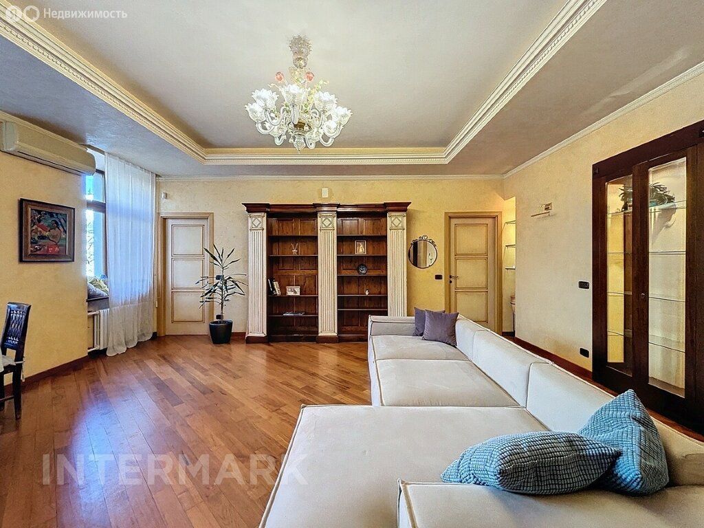 m. Tsvetnoy bulvar: Apartment, 3-rooms