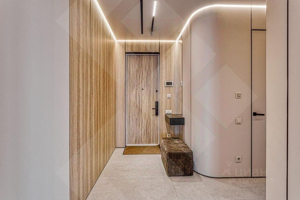 m. Trikotazhnaya: Apartment, 3-rooms