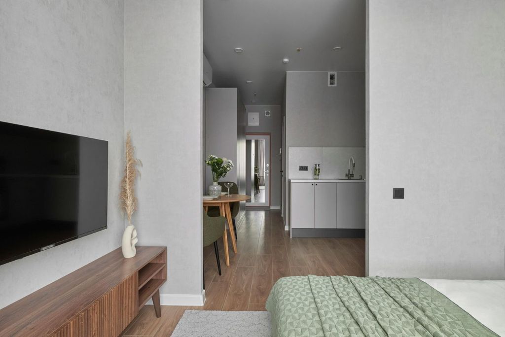 m. Maryina Roscha: Apartment, studio