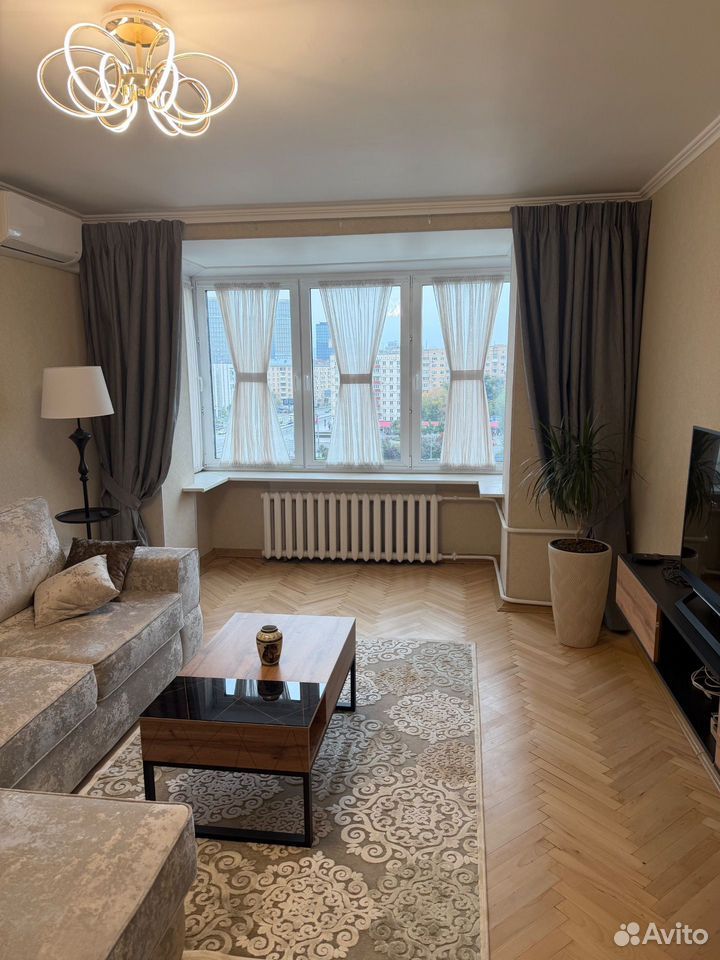 m. Ulitsa 1905 goda: Apartment, 2-rooms