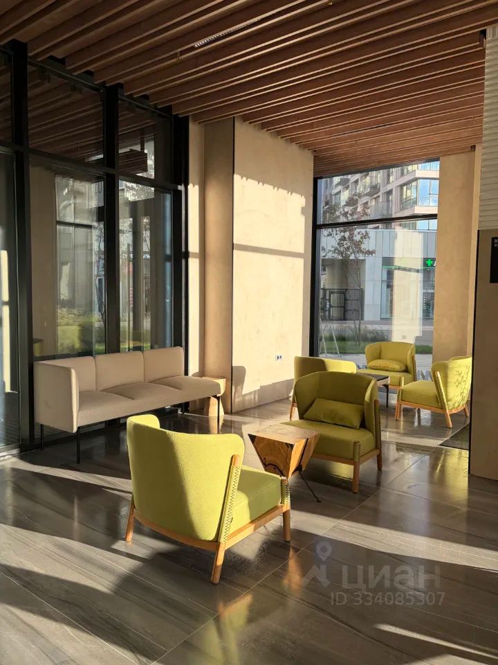 m. ZIL: Apartment, 2-rooms