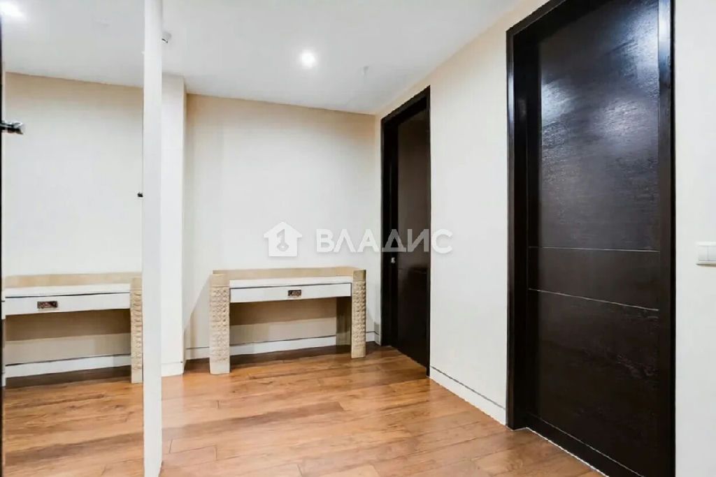 m. Moskva-Siti: Apartment, 3-rooms
