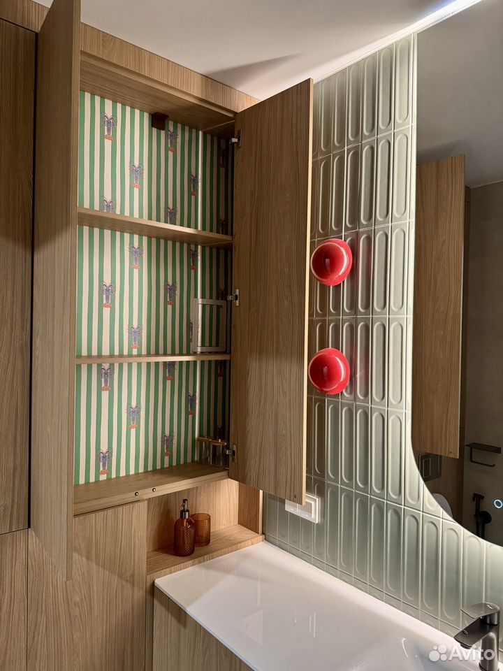 m. Maryina Roscha: Apartment, studio