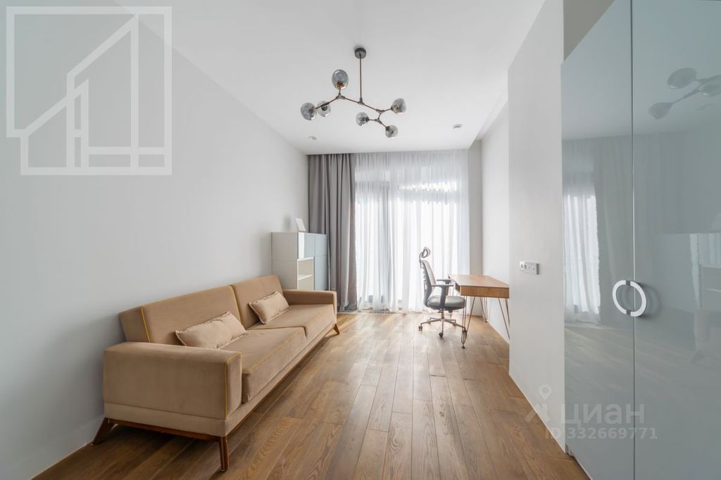 m. Novokuznetskaya: Apartment, 4-rooms