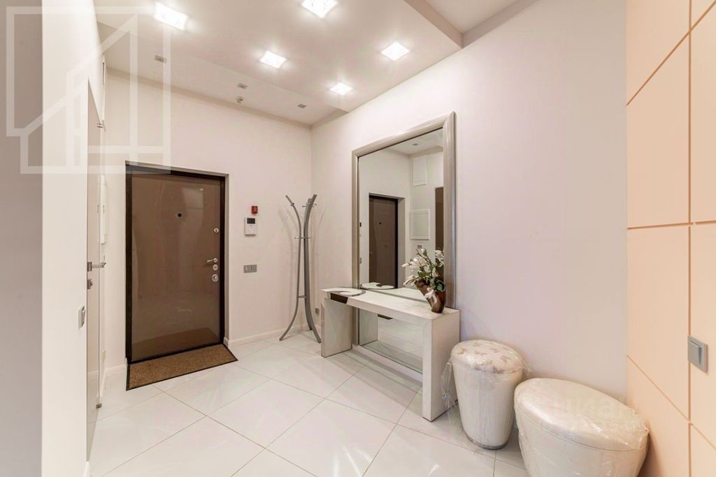 m. Prospekt Vernadskogo: Apartment, 3-rooms