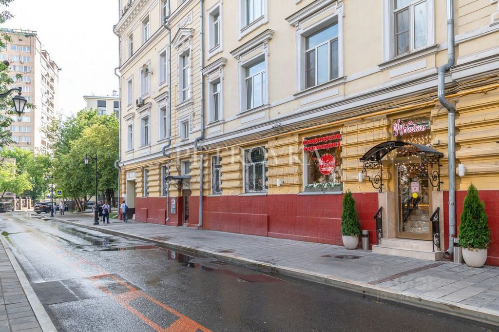 m. Tverskaya: Apartment, 2-rooms