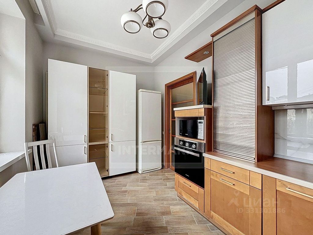 m. Mayakovskaya: Apartment, 3-rooms