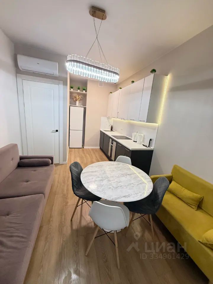 m. Strogino: Apartment, 3-rooms