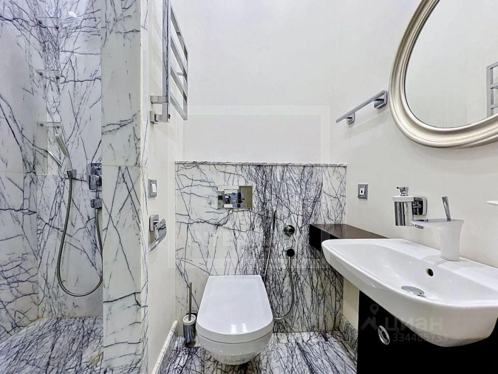 m. Kropotkinskaya: Apartment, 4-rooms