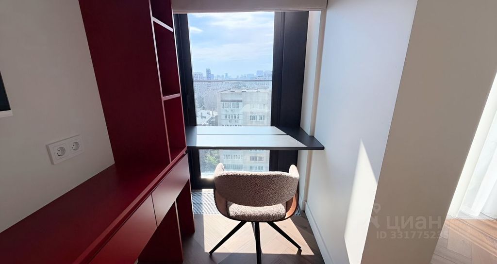m. Maryina Roscha: Apartment, studio