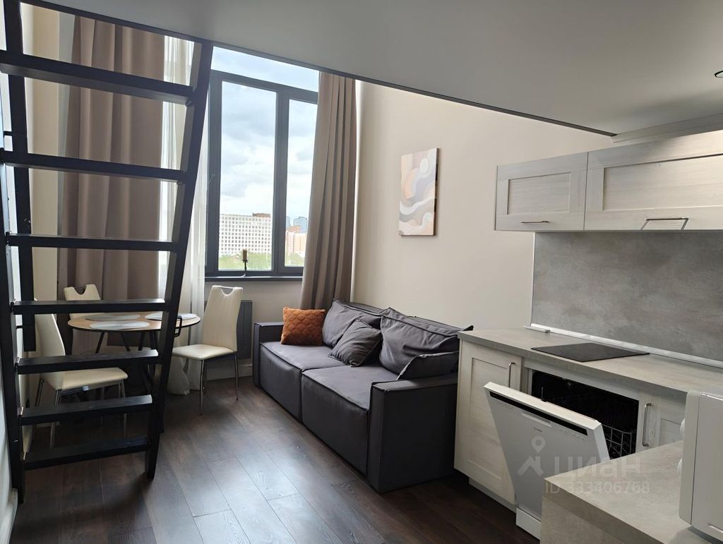 m. Sokol: Apartment, studio