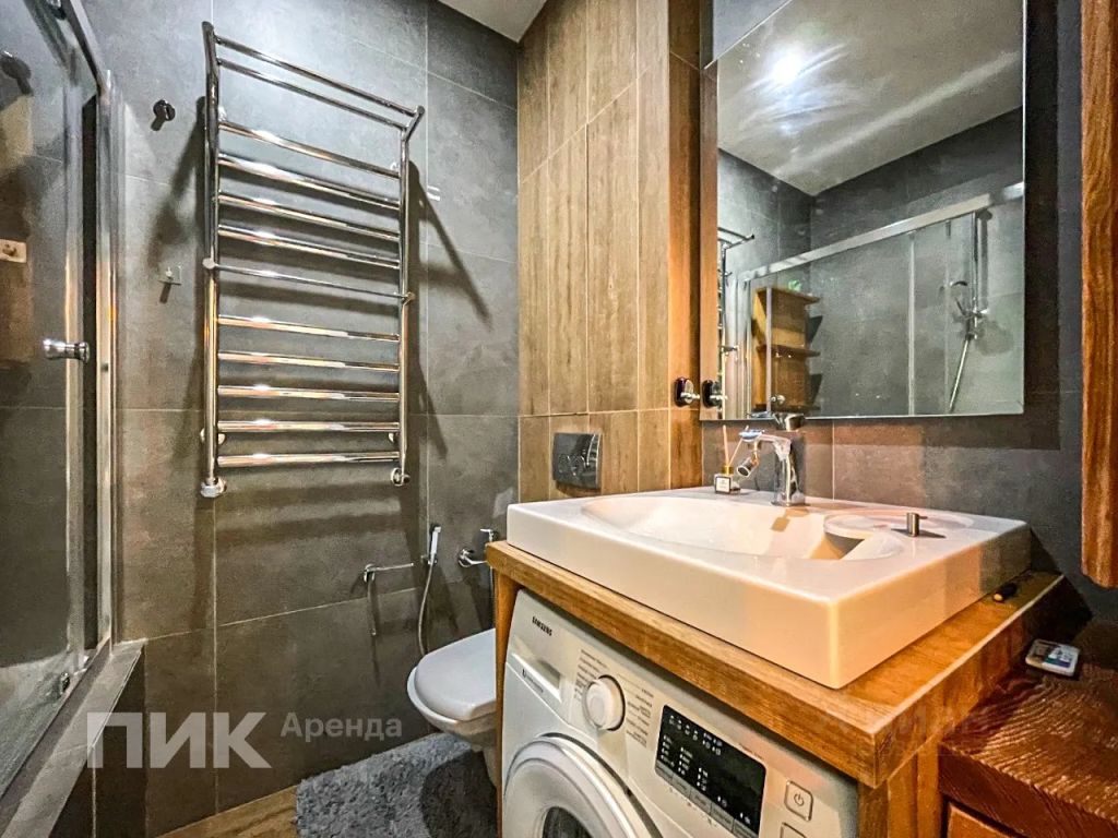 m. Lukhmanovskaya: Apartment, 1-rooms