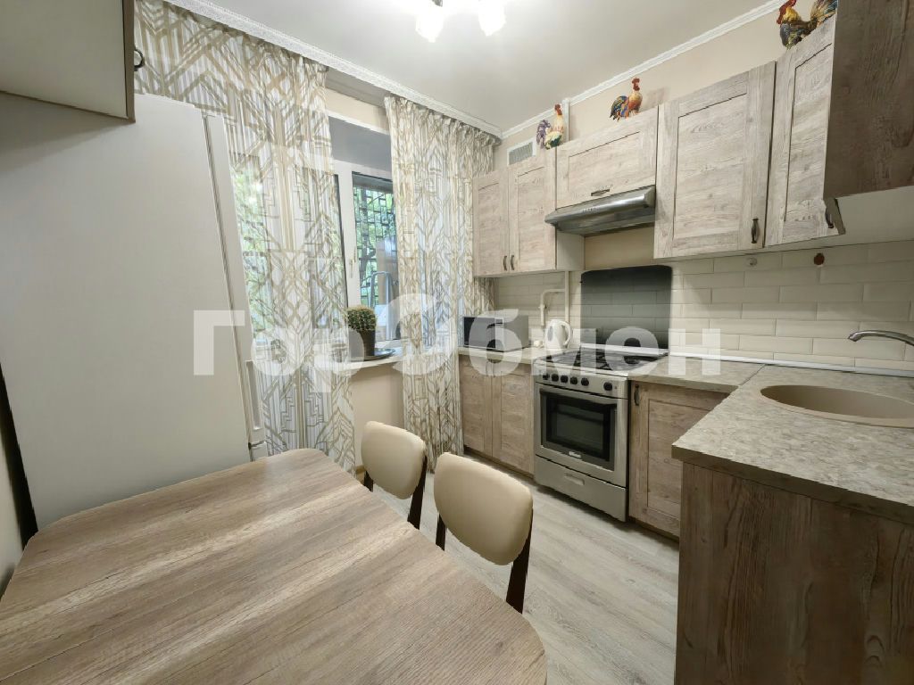 m. Vavilovskaya: Apartment, 3-rooms