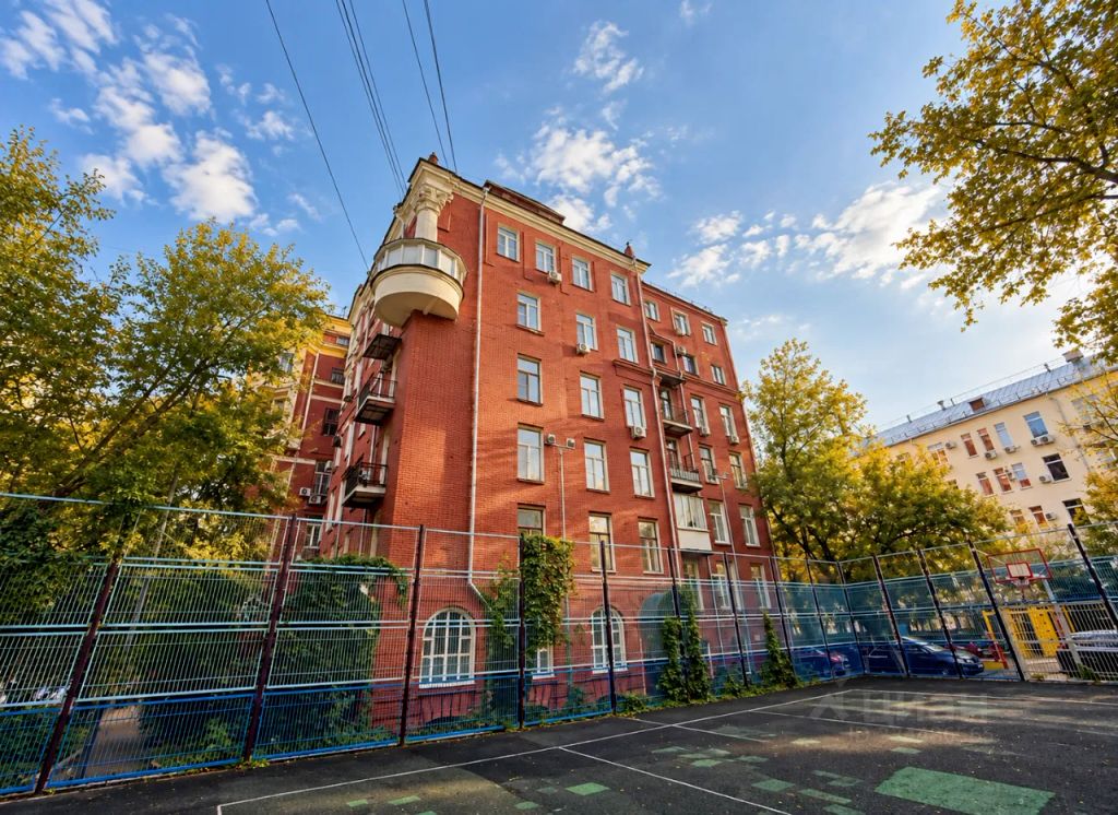m. Tverskaya: Apartment, 2-rooms