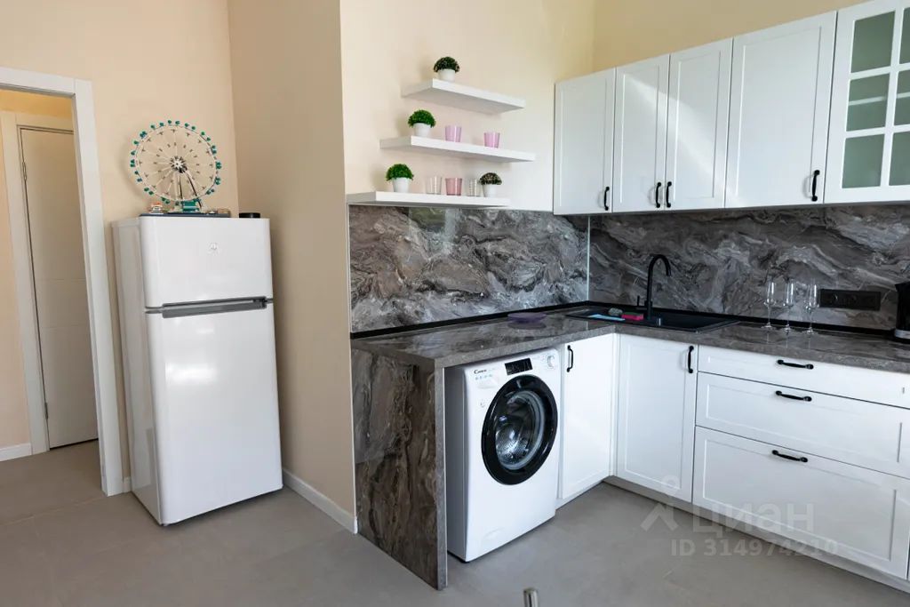 m. Strogino: Apartment, 2-rooms