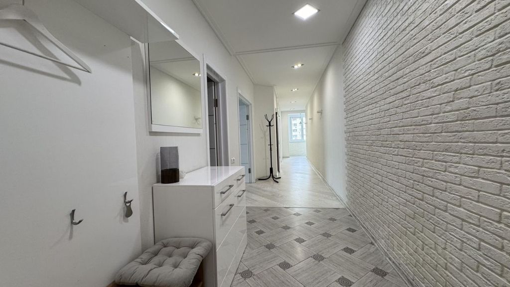 m. Penyagino: Apartment, 3-rooms