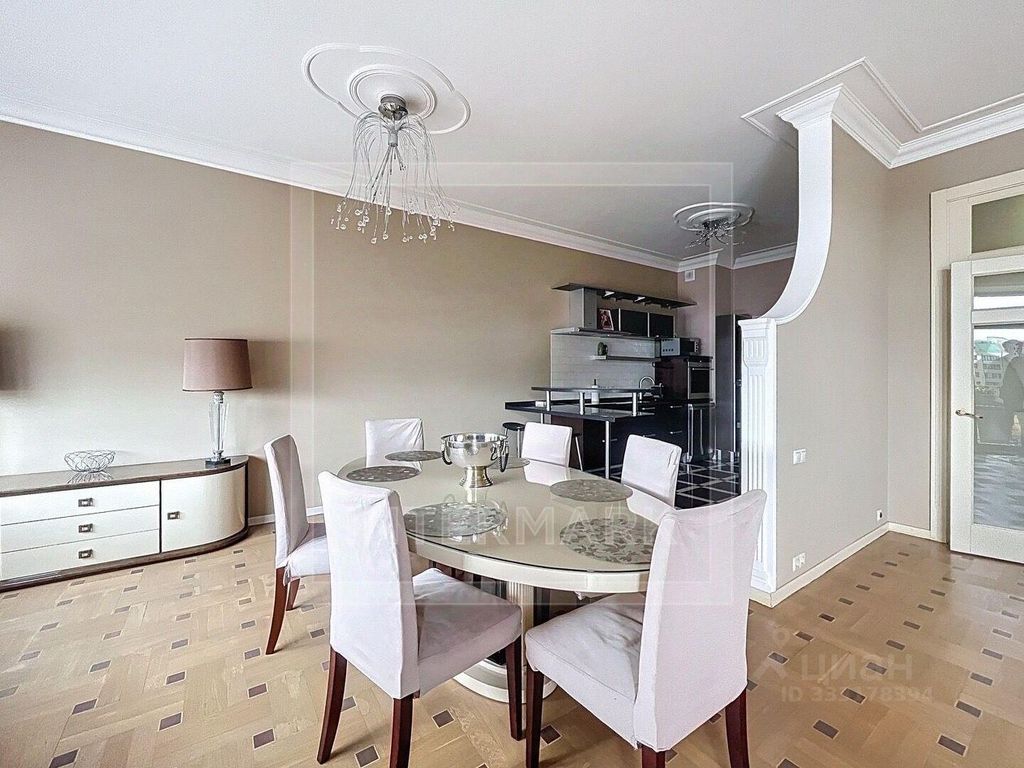 m. Mayakovskaya: Apartment, 4-rooms