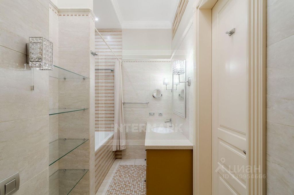 m. Kitay-gorod: Apartment, 3-rooms