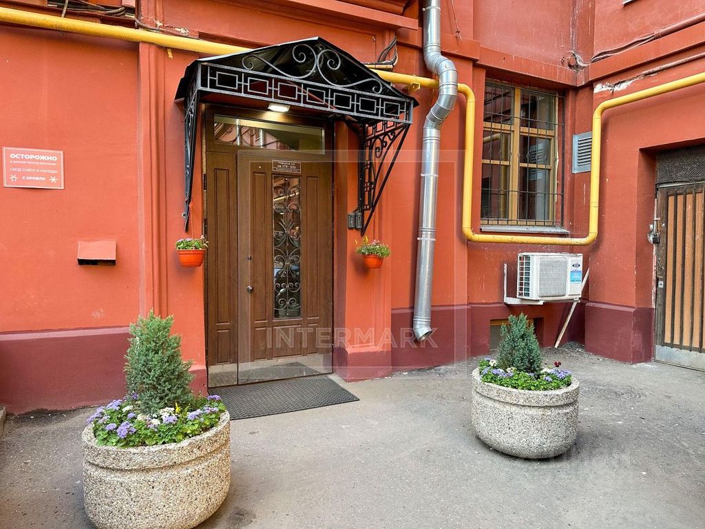 m. Novokuznetskaya: Apartment, 2-rooms