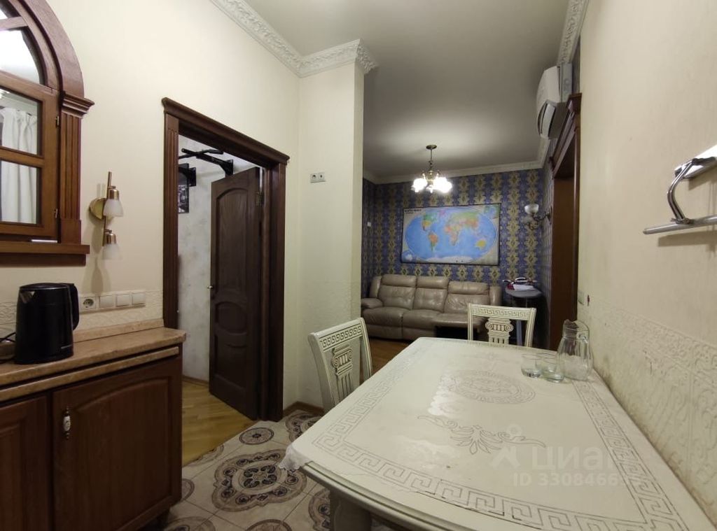 m. Baumanskaya: Apartment, 2-rooms