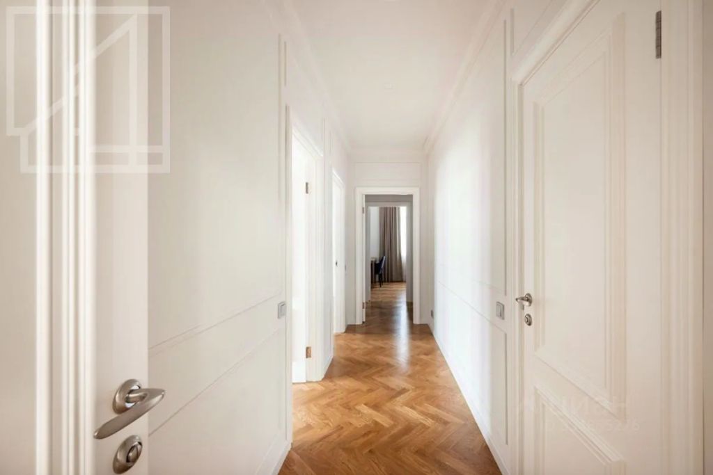 m. Novoslobodskaya: Apartment, 5-rooms