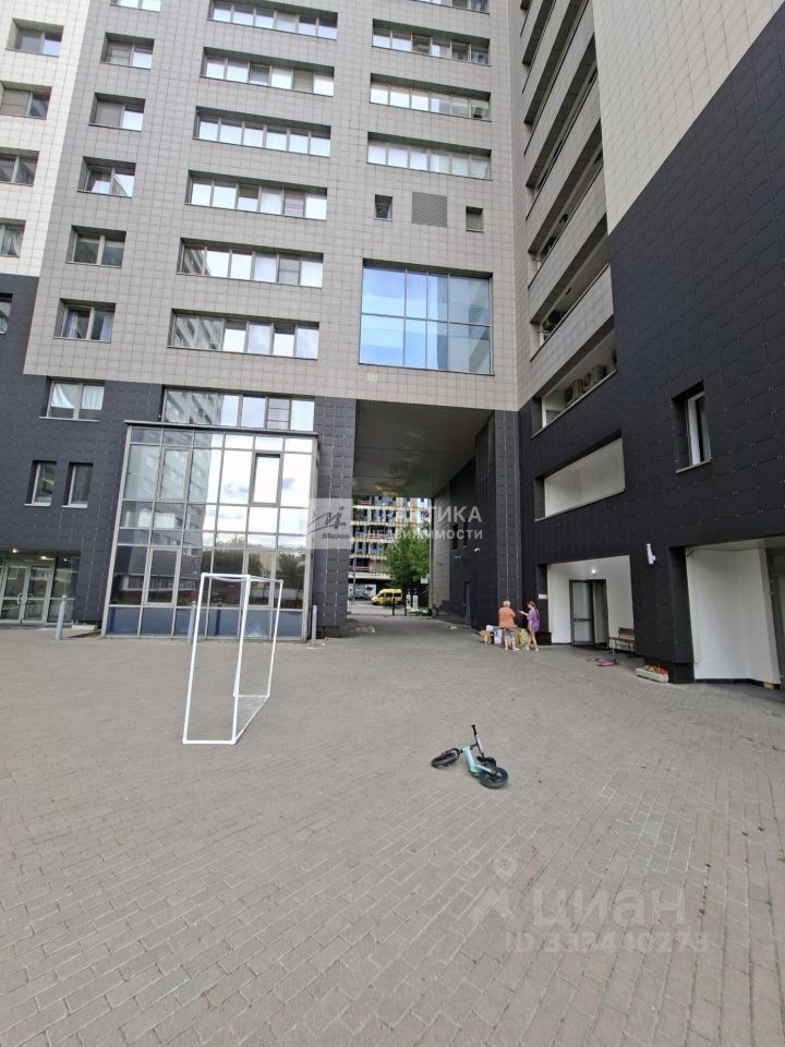 m. Ploschad Gagarina: Apartment, 2-rooms