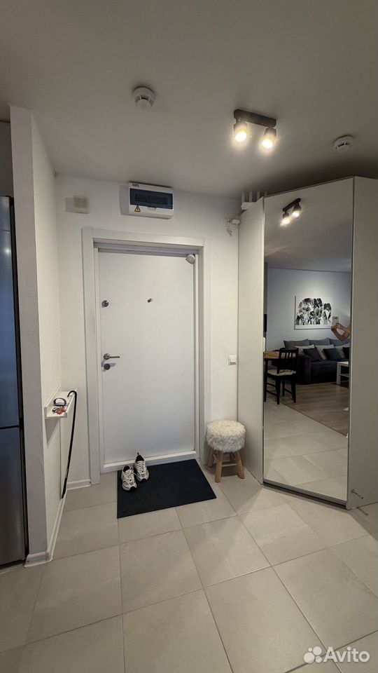 m. Lukhmanovskaya: Apartment, 1-rooms