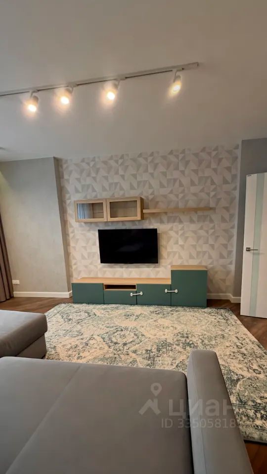 m. Lukhmanovskaya: Apartment, 2-rooms