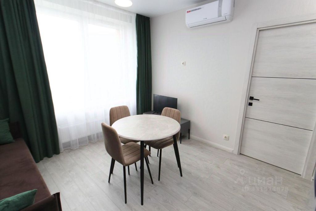 m. Aminyevskaya: Apartment, 1-rooms