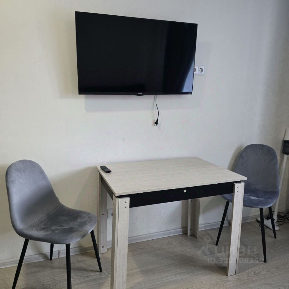 m. Bakovka: Apartment, studio