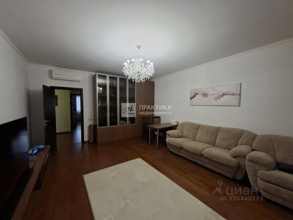 m. Ploschad Gagarina: Apartment, 2-rooms