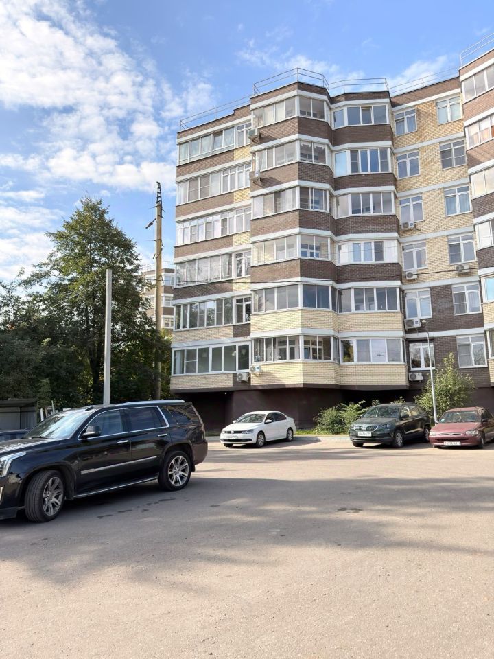 m. Saltykovskaya: Apartment, 2-rooms