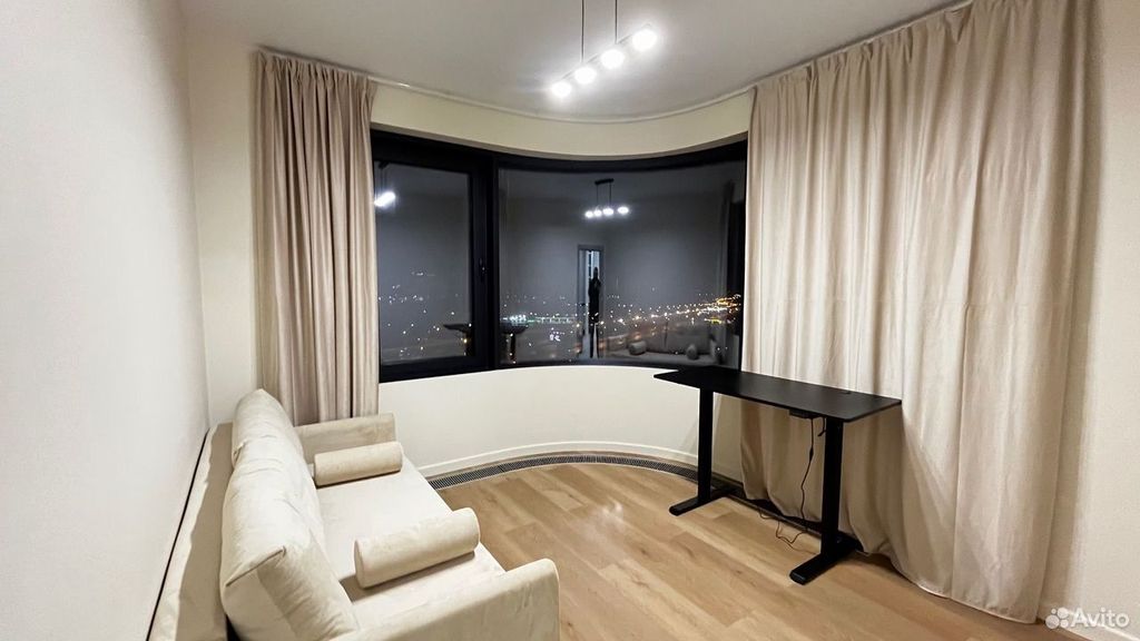 m. Trikotazhnaya: Apartment, 2-rooms