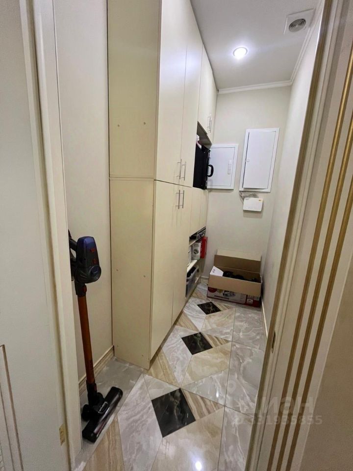 m. Aminyevskaya: Apartment, 3-rooms