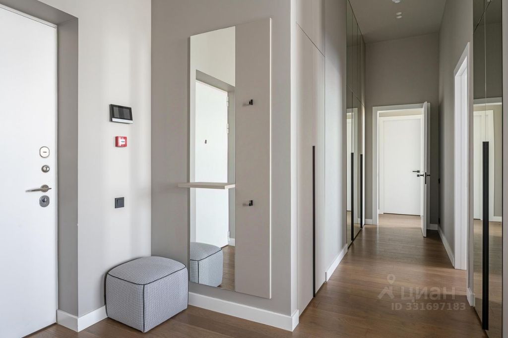 m. Bagrationovskaya: Apartment, 3-rooms