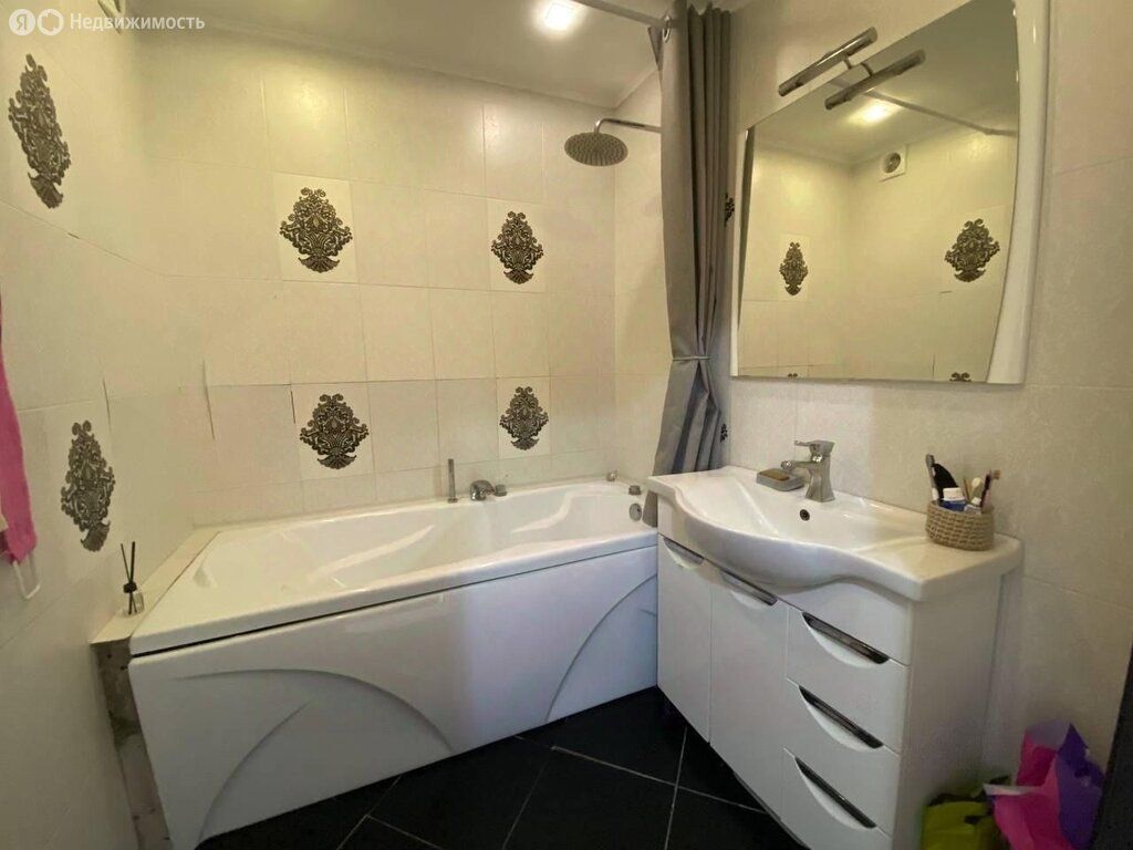 m. Nikolskoe: Apartment, 2-rooms