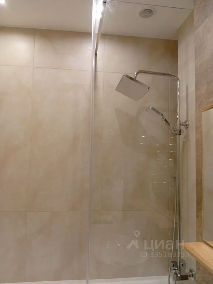 m. Dubrovka: Apartment, 2-rooms