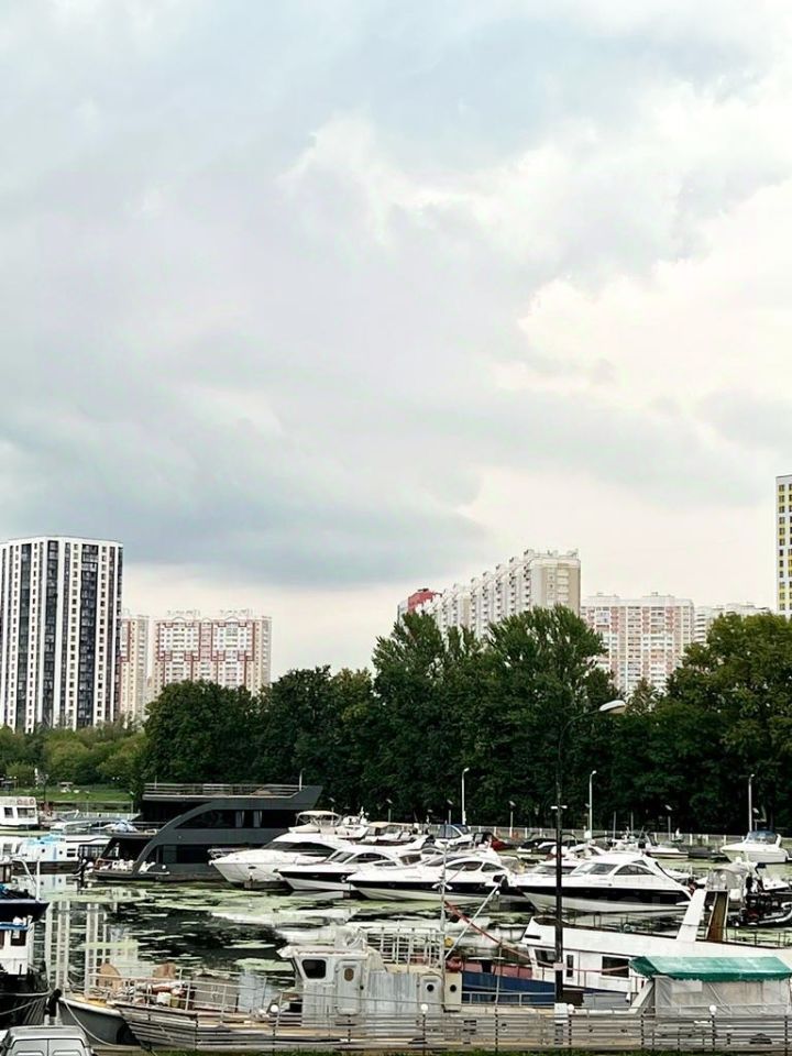 m. Khimki: Apartment, 3-rooms