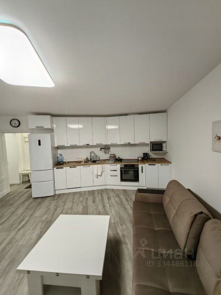 m. Ilyinskaya: Apartment, 2-rooms