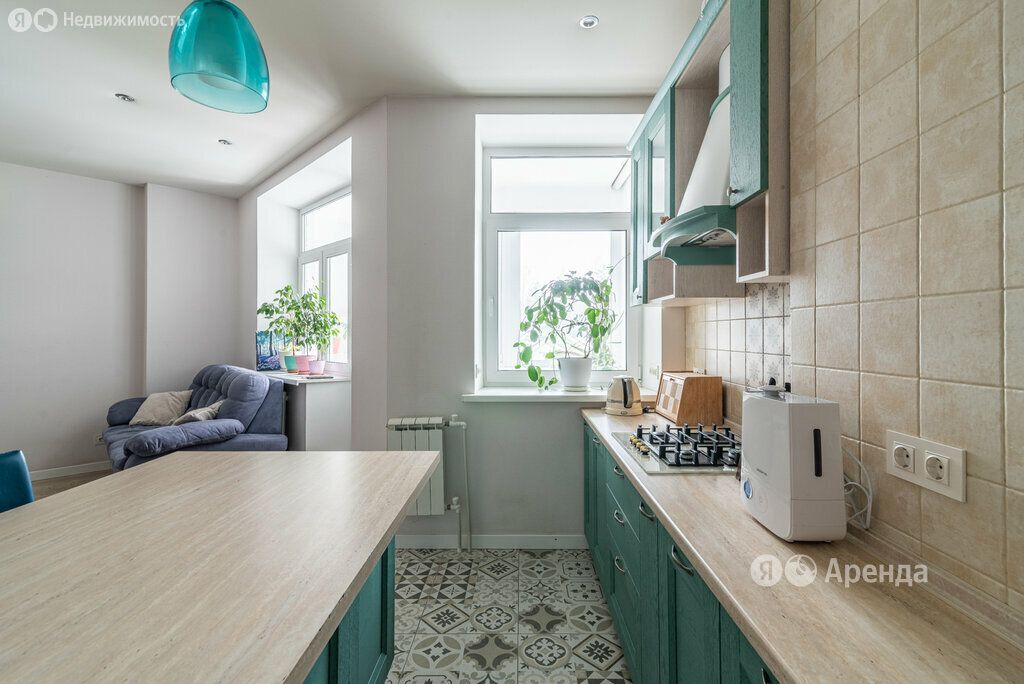 m. Saltykovskaya: Apartment, 2-rooms