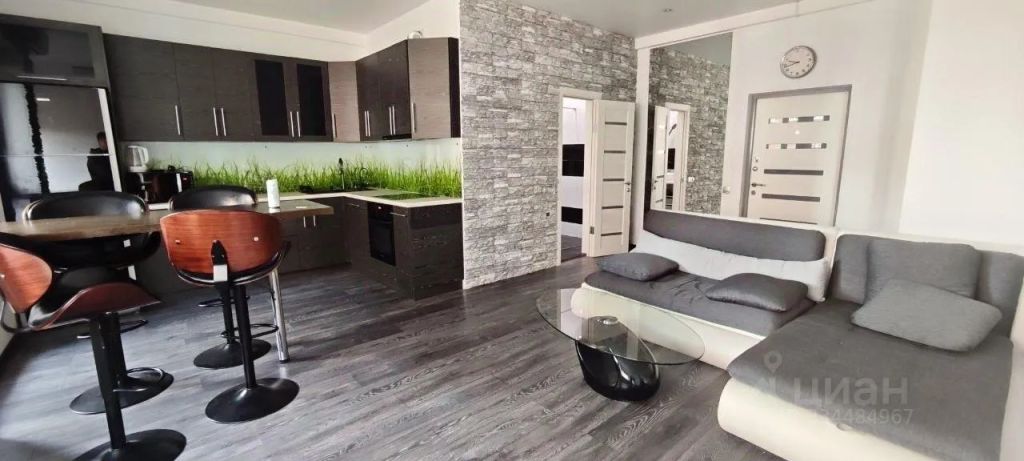 m. Pyatnitskoe shosse: Apartment, 2-rooms