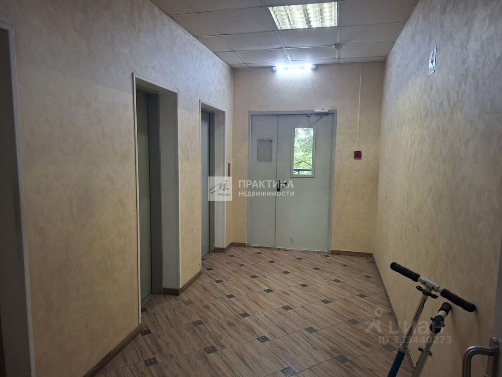m. Ploschad Gagarina: Apartment, 2-rooms